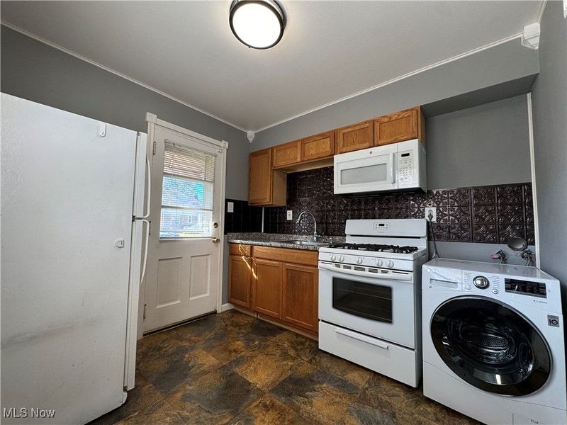 324 E 235th Street, Euclid, OH 44123 Photo 16