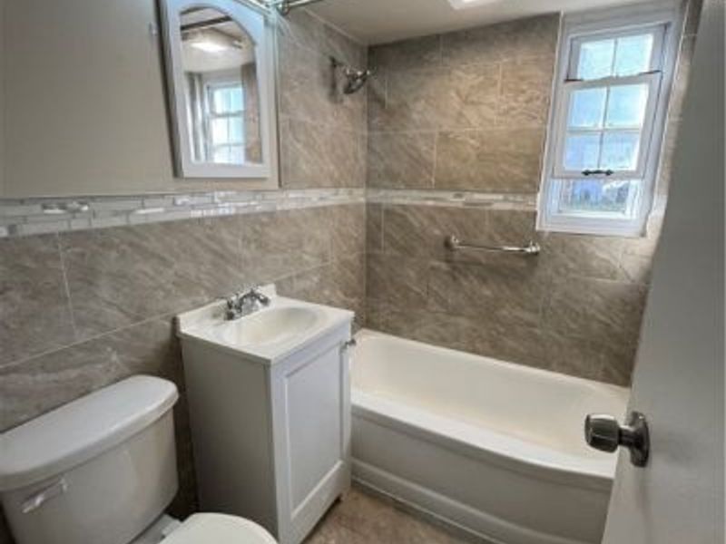 324 E 235th Street, Euclid, OH 44123 Photo 6