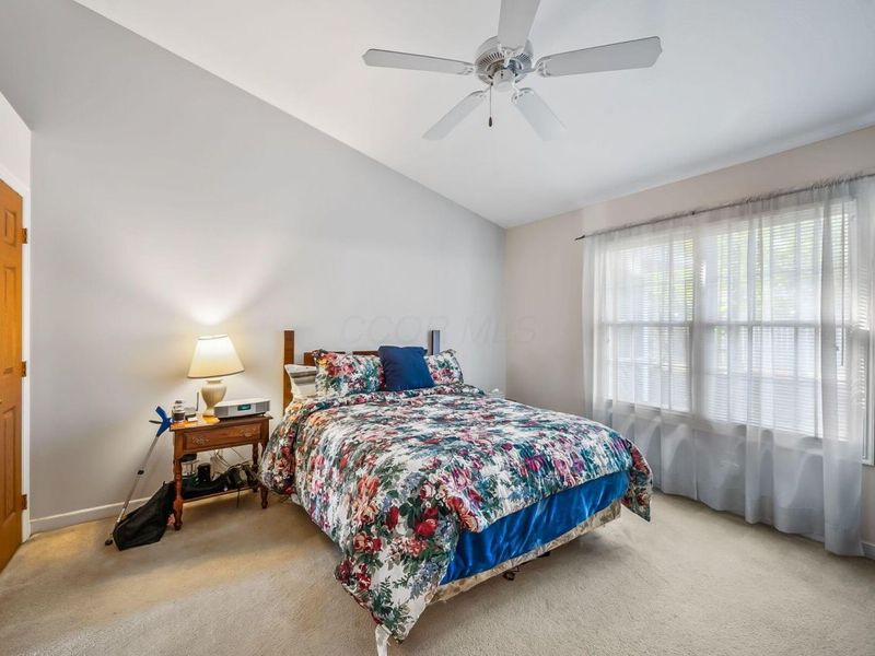 370 Little Creek Drive, Delaware, OH 43015 Photo 14