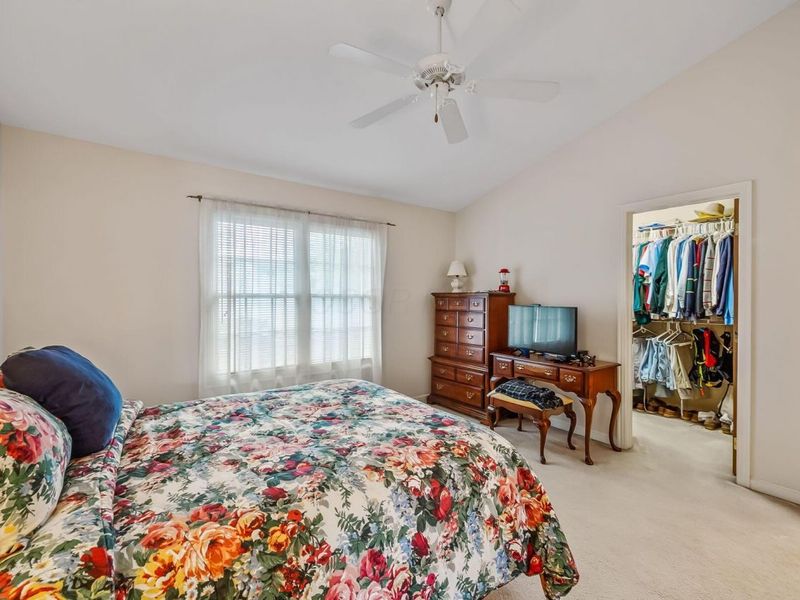 370 Little Creek Drive, Delaware, OH 43015 Photo 16