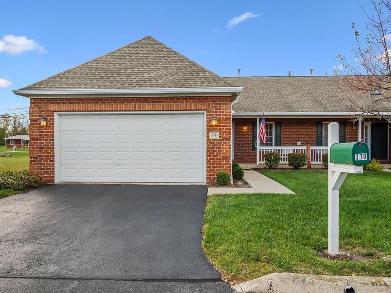 370 Little Creek Drive, Delaware, OH 43015 Photo 2