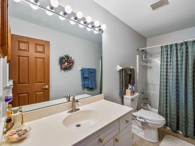 370 Little Creek Drive, Delaware, OH 43015 Photo 22