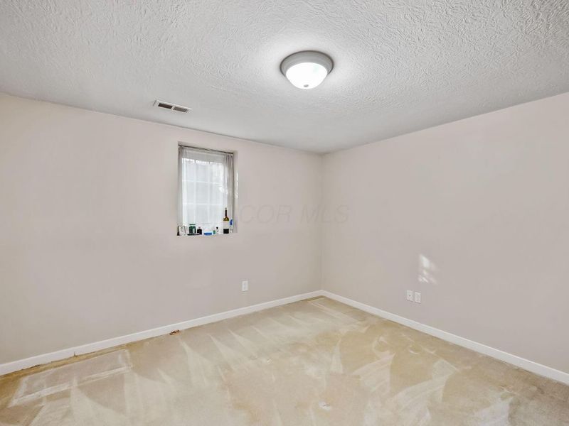 370 Little Creek Drive, Delaware, OH 43015 Photo 27