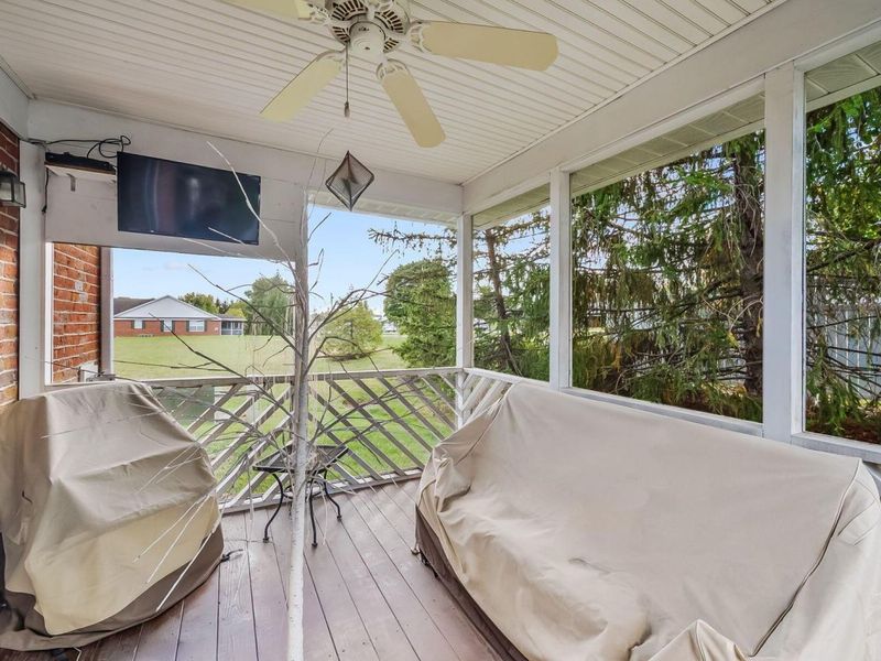 370 Little Creek Drive, Delaware, OH 43015 Photo 8