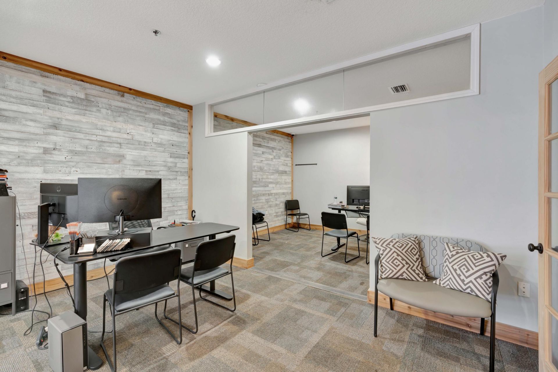 679 NW Enterprise Drive, Unit 102, Port Saint Lucie, FL 34986 Photo