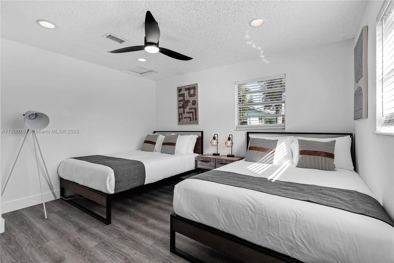 7471 Hope St, Hollywood, FL 33024 Photo