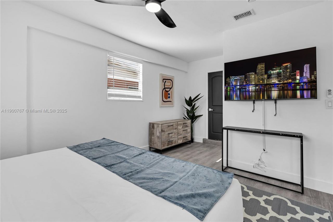 7471 Hope St, Hollywood, FL 33024 Photo