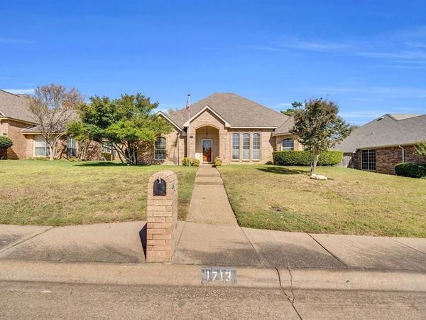 1713 Turtle Point Drive, DeSoto, TX 75115