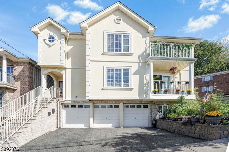 615 Prospect Ave, Fairview, NJ 07022 Main Photo