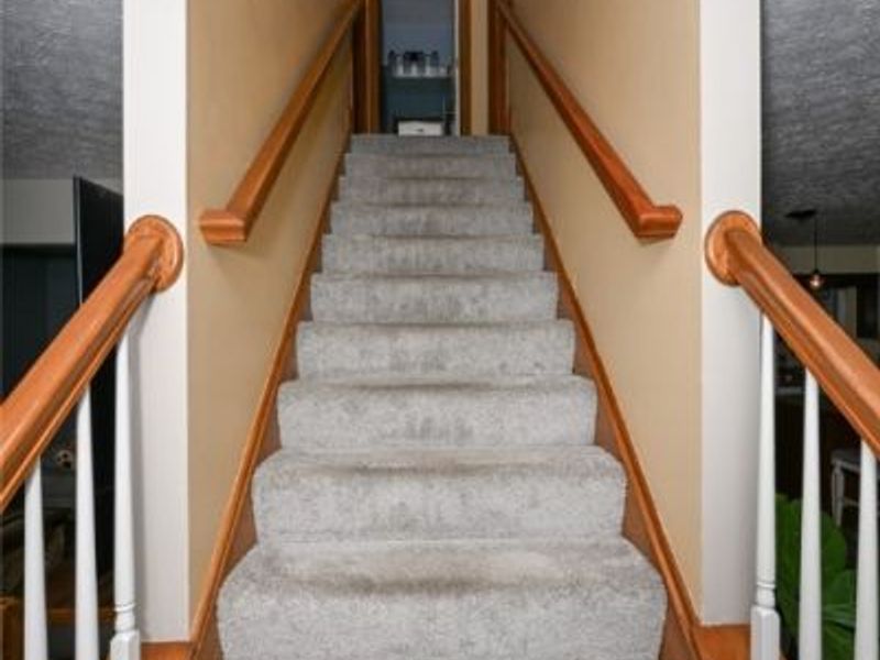 1139 Glencove Commons Drive, Brunswick, OH 44212 Photo 12