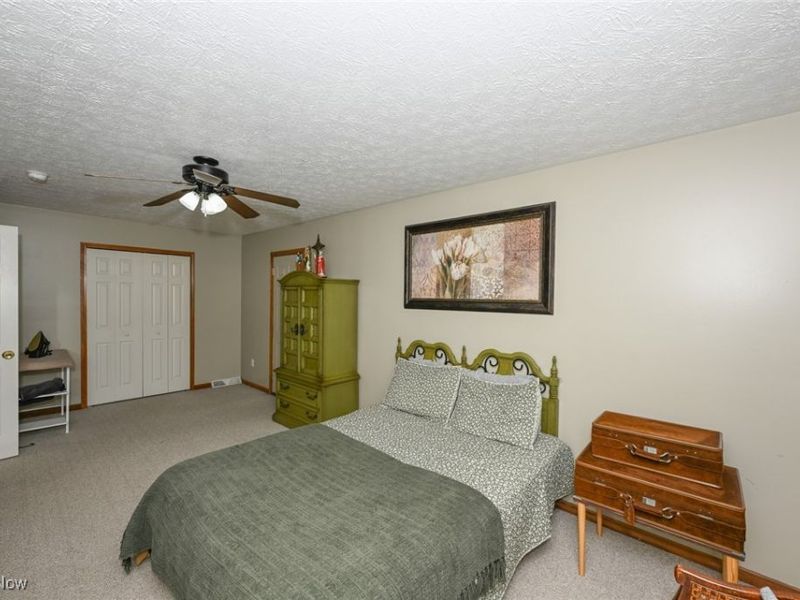 1139 Glencove Commons Drive, Brunswick, OH 44212 Photo 14