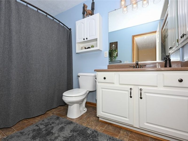 1139 Glencove Commons Drive, Brunswick, OH 44212 Photo 15