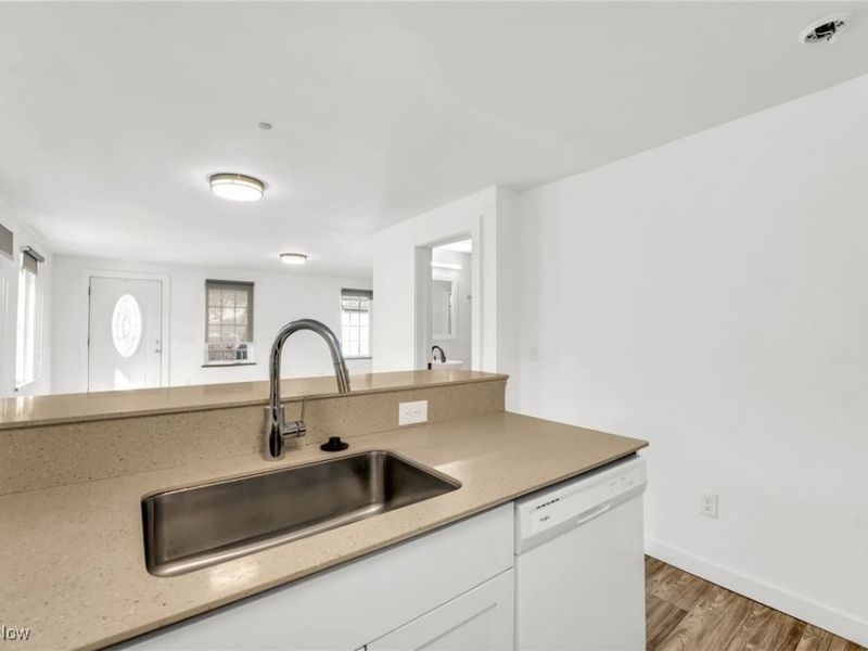 3109 Hancock Avenue, Cleveland, OH 44113 Photo 12