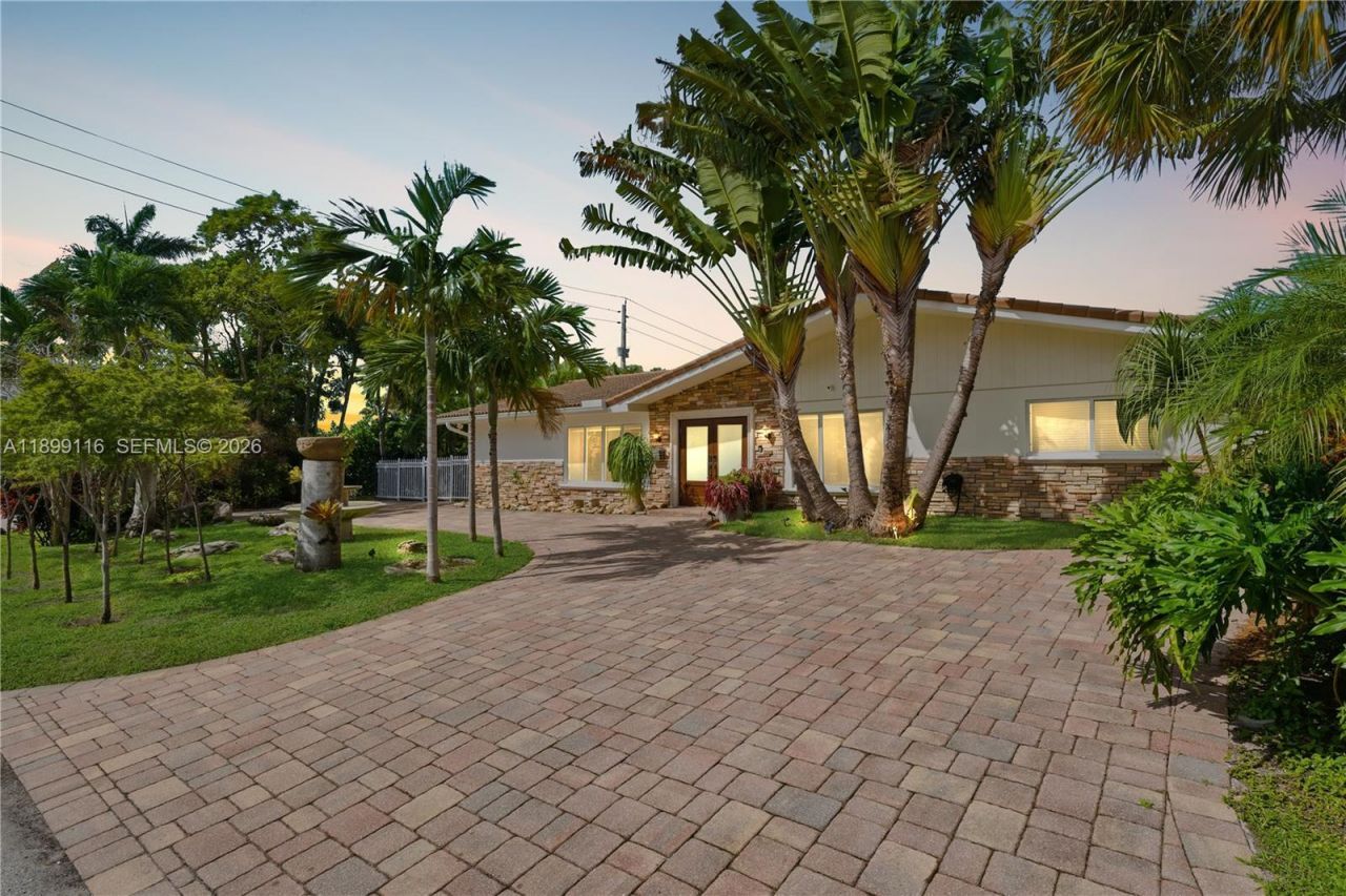 3901 NE 25th Ave, Lighthouse Point, FL 33064 Main Photo