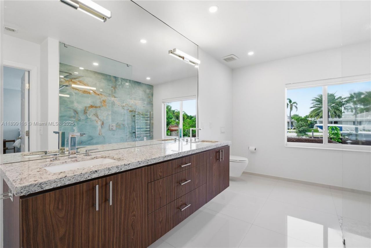 3901 NE 25th Ave, Lighthouse Point, FL 33064 Photo