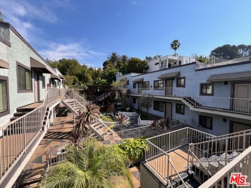 6337 Primrose Avenue, Los Angeles, CA 90068 Main Photo