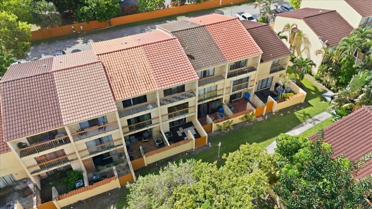 7793 Grande St, Unit 7793, Sunrise, FL 33351 Photo