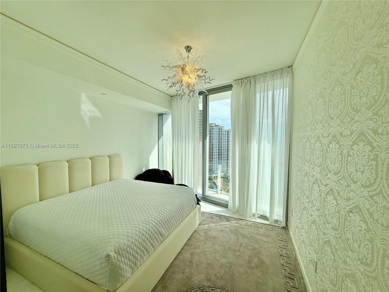 300 Biscayne Blvd Way, Unit 2306, Miami, FL 33131 Photo