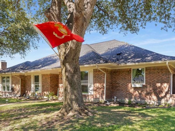 1008 Nottingham Drive, Carrollton, TX 75007