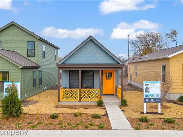 2832 16th Street, Detroit, MI 48216