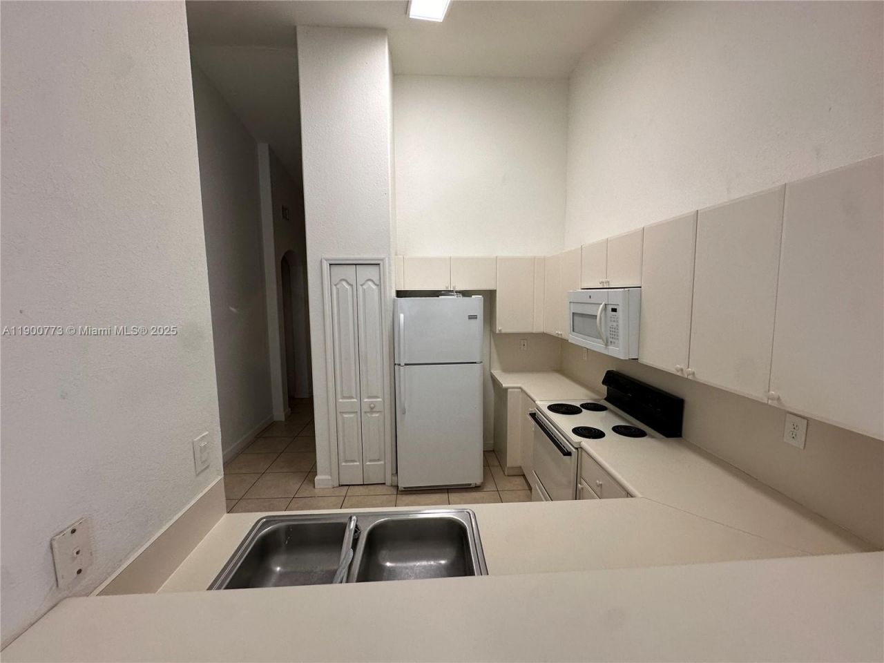 2835 SE 16th Ave, Unit 201, Homestead, FL 33035 Photo