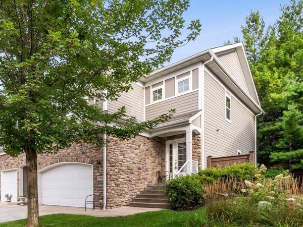 17820 Valley Cove Court, Deephaven, MN 55391