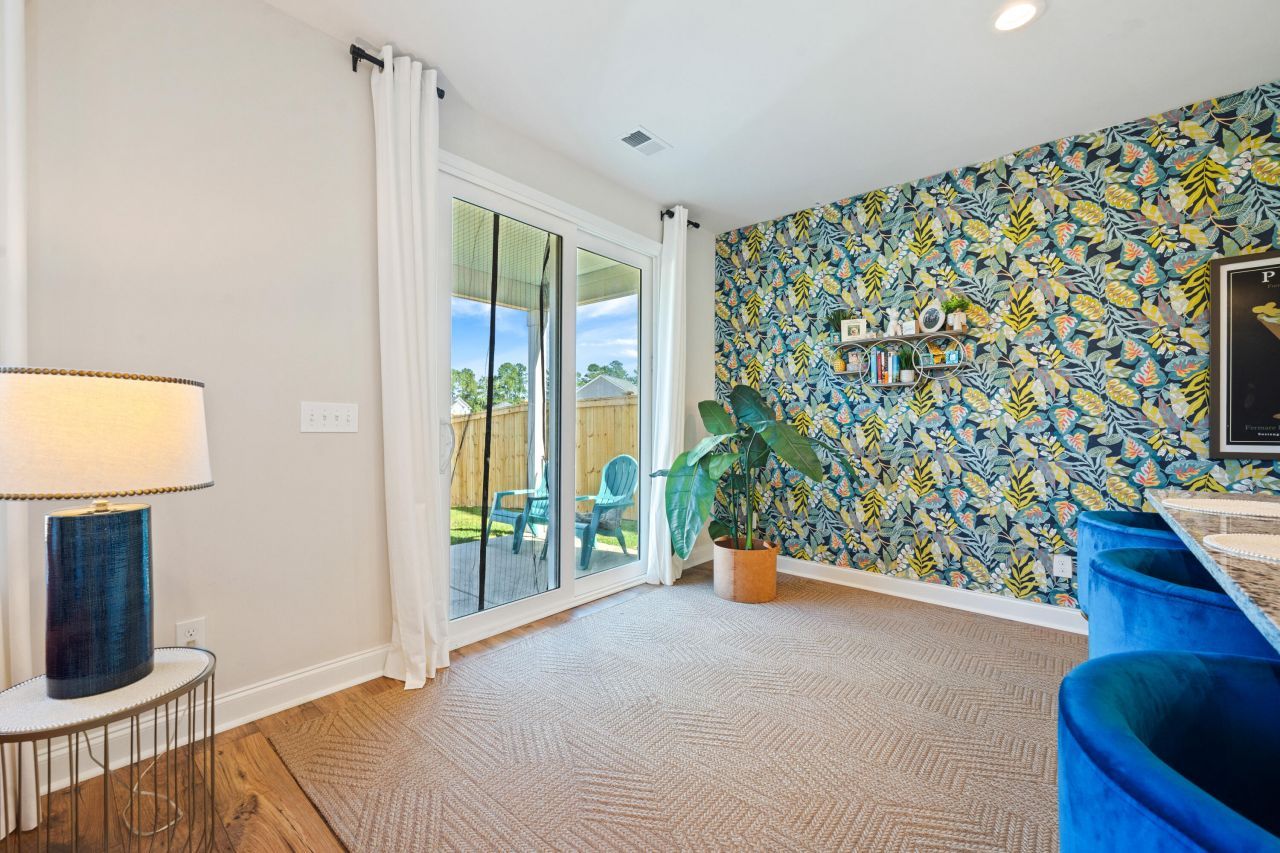 302 Chapman Circle Photo 11