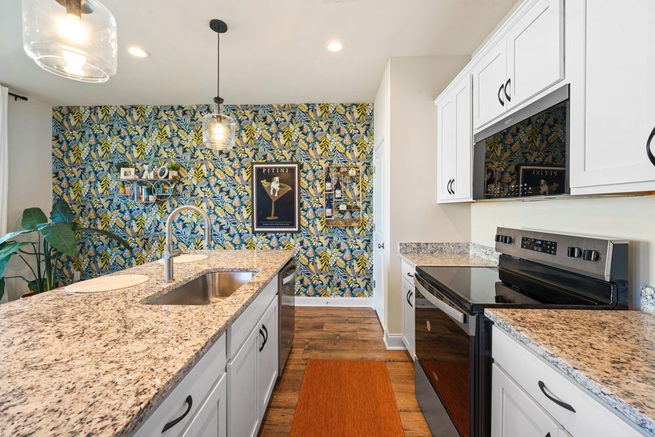 302 Chapman Circle Photo 14