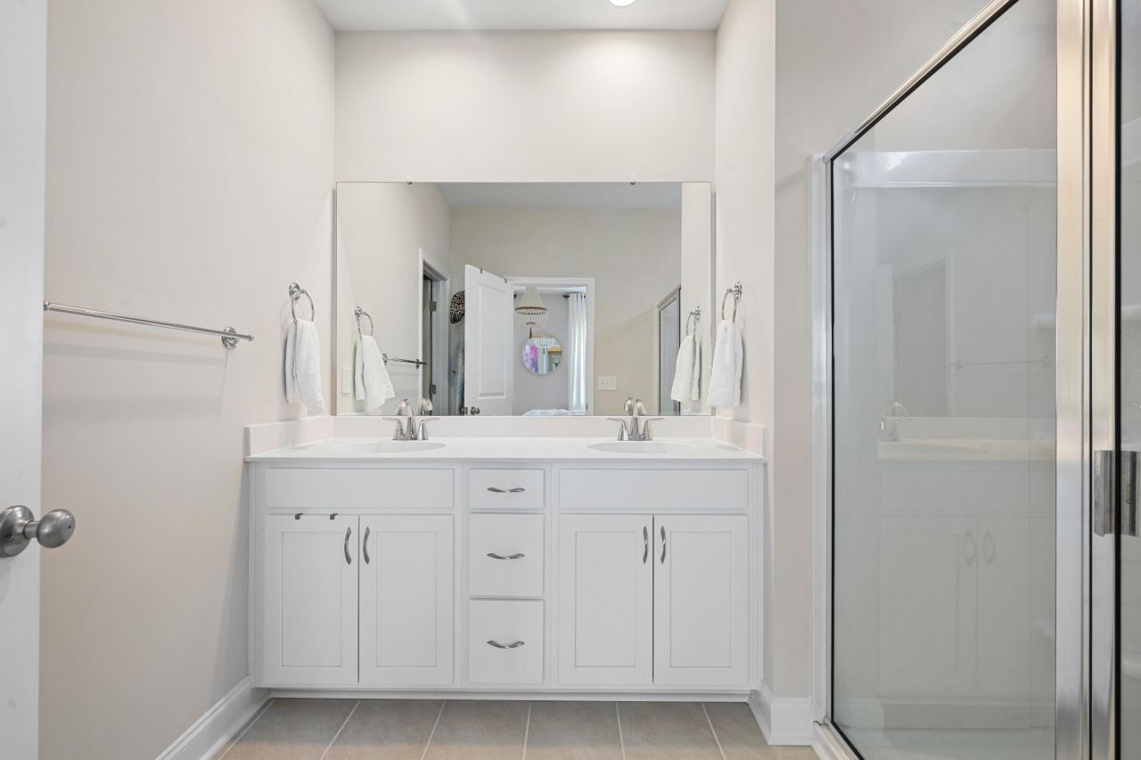 302 Chapman Circle Photo 24