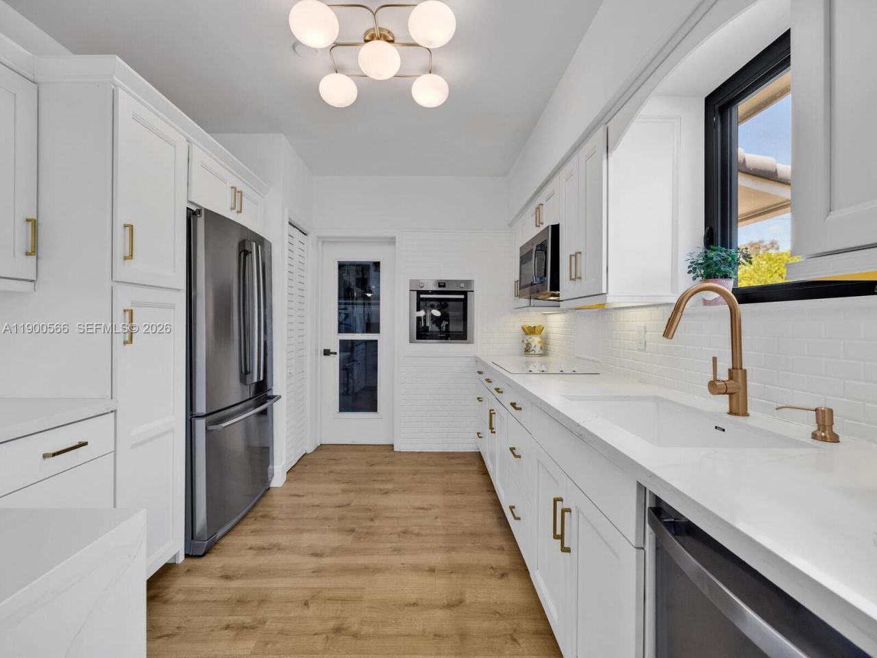 11504 NE 6th Ave, Biscayne Park, FL 33161 Photo