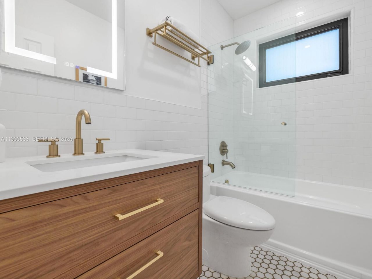 11504 NE 6th Ave, Biscayne Park, FL 33161 Photo