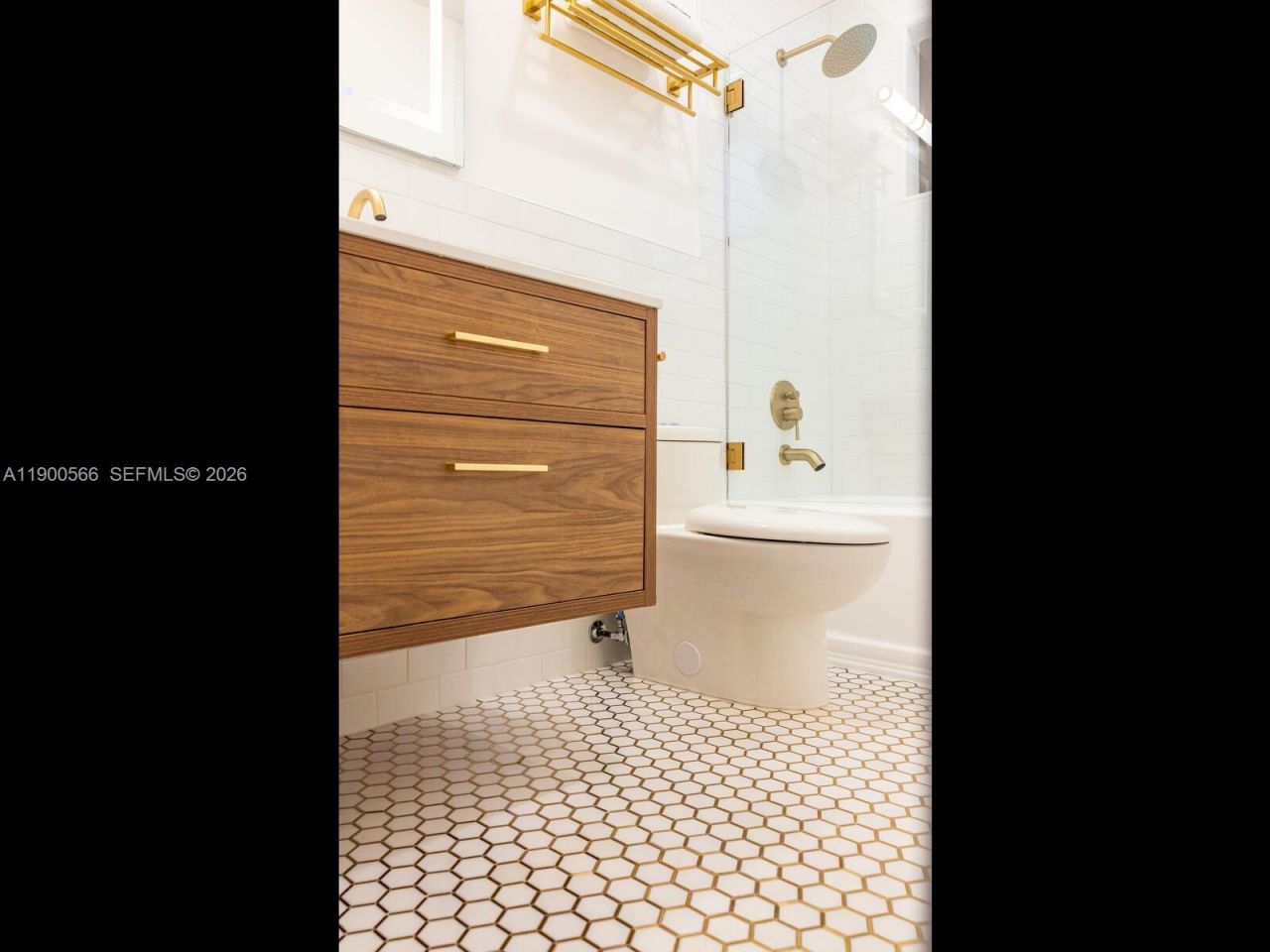 11504 NE 6th Ave, Biscayne Park, FL 33161 Photo