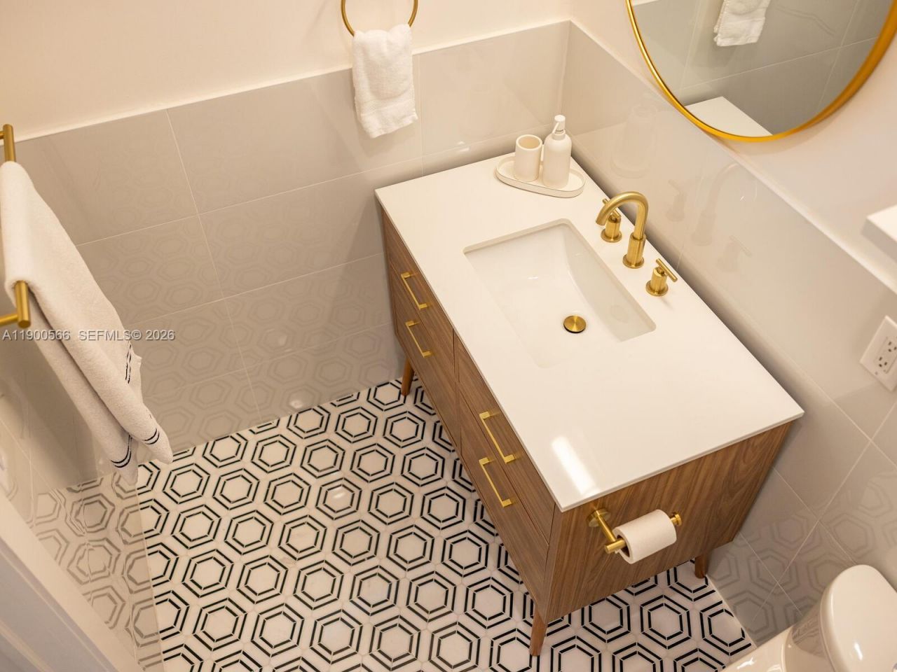 11504 NE 6th Ave, Biscayne Park, FL 33161 Photo