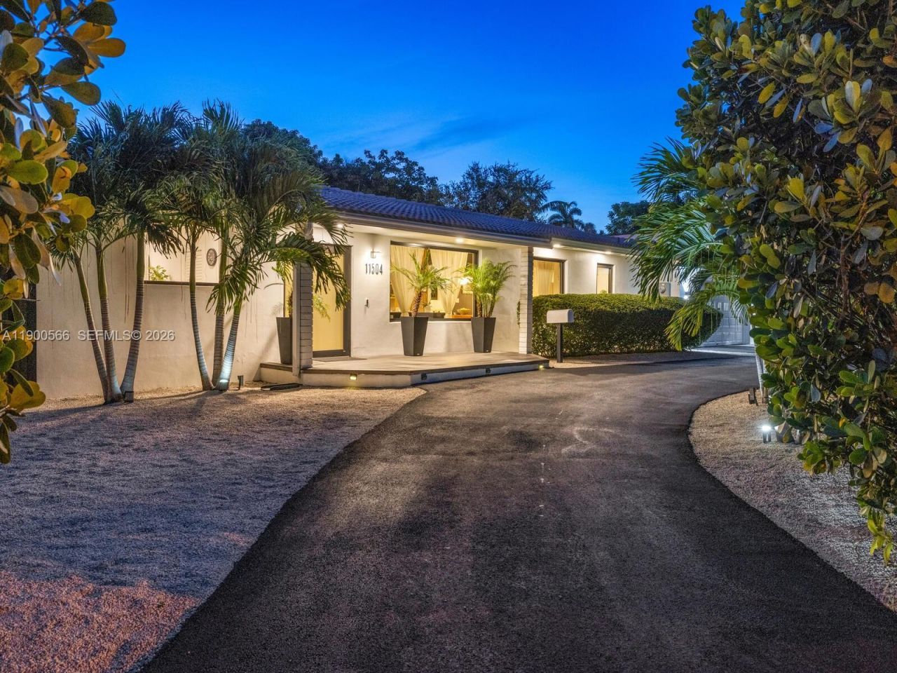 11504 NE 6th Ave, Biscayne Park, FL 33161 Photo