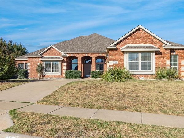 8708 Tangleridge Drive, Fort Worth, TX 76123