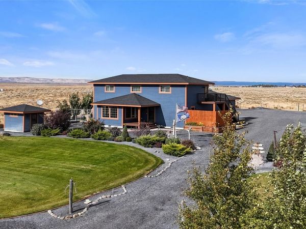 3588 Rd 7.8 NE, Moses Lake, WA 98837