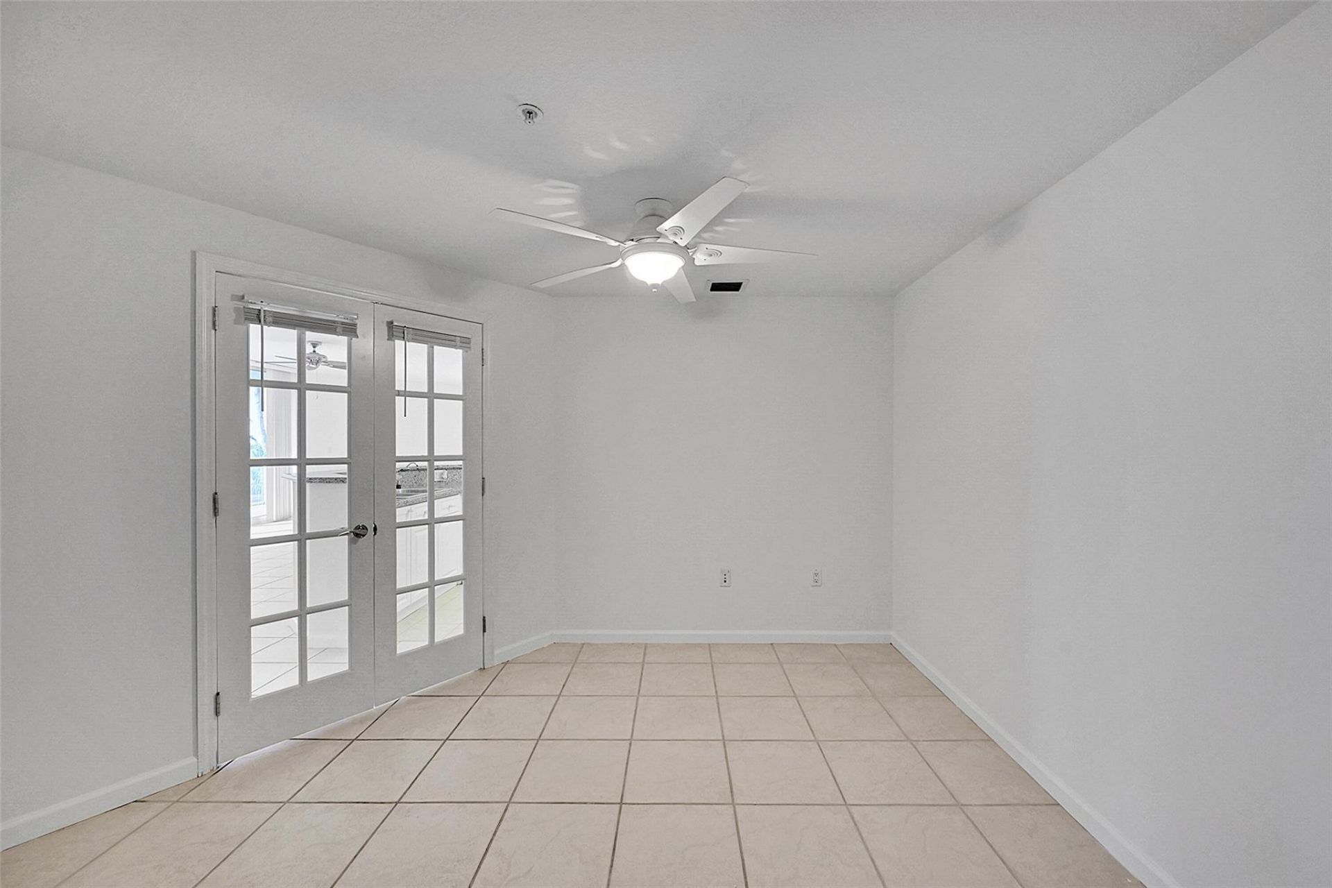 6001 N Ocean Drive, Unit 403, Hollywood, FL 33019 Photo