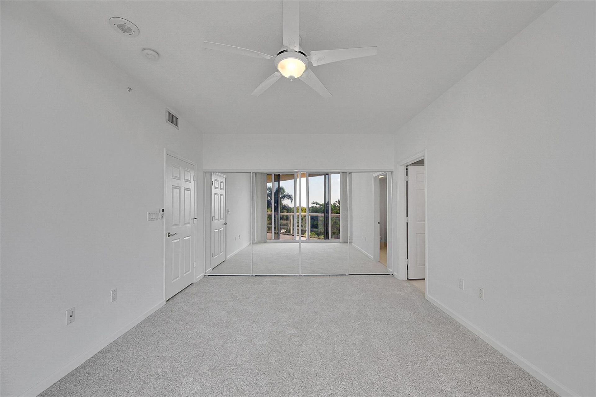 6001 N Ocean Drive, Unit 403, Hollywood, FL 33019 Photo