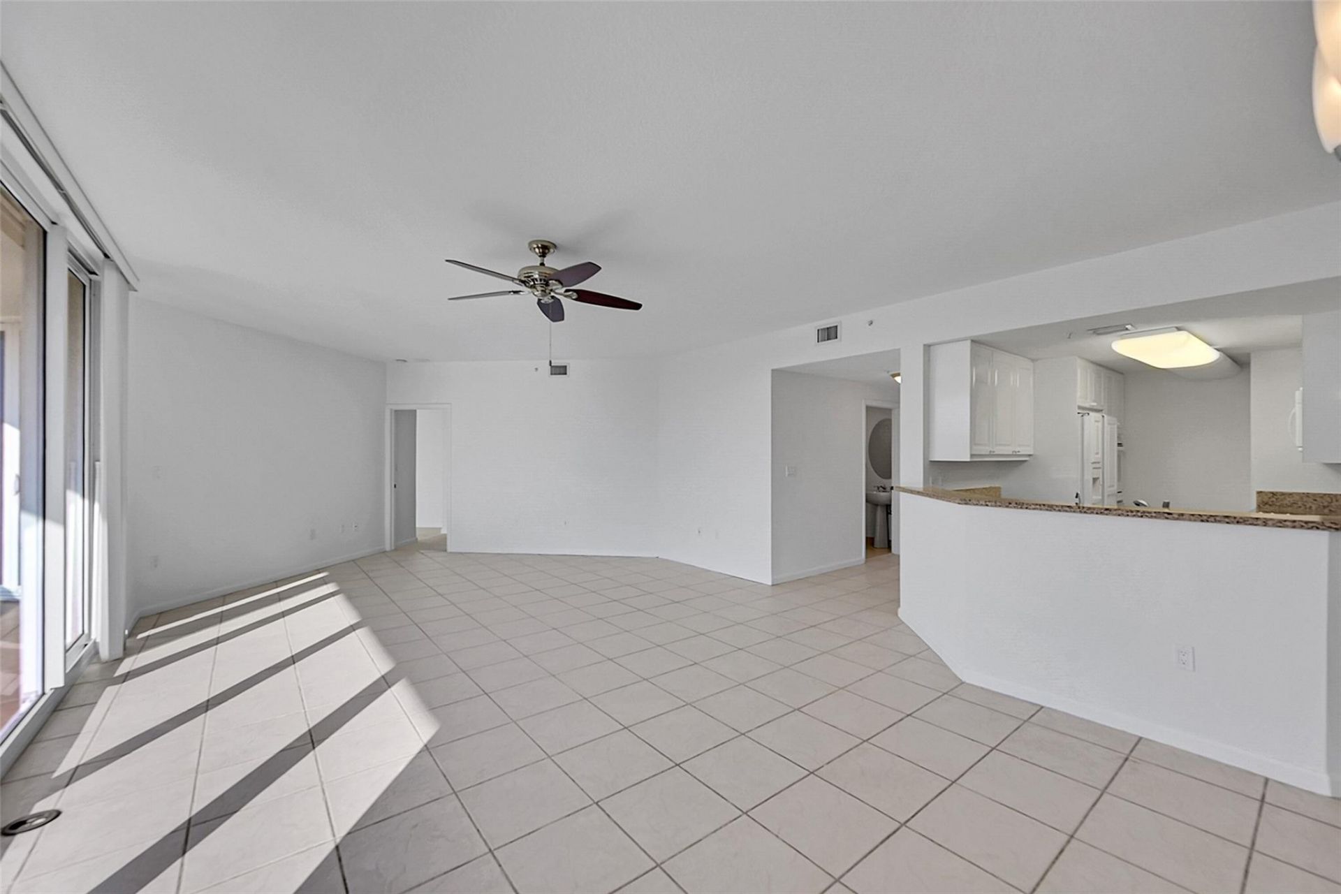 6001 N Ocean Drive, Unit 403, Hollywood, FL 33019 Photo