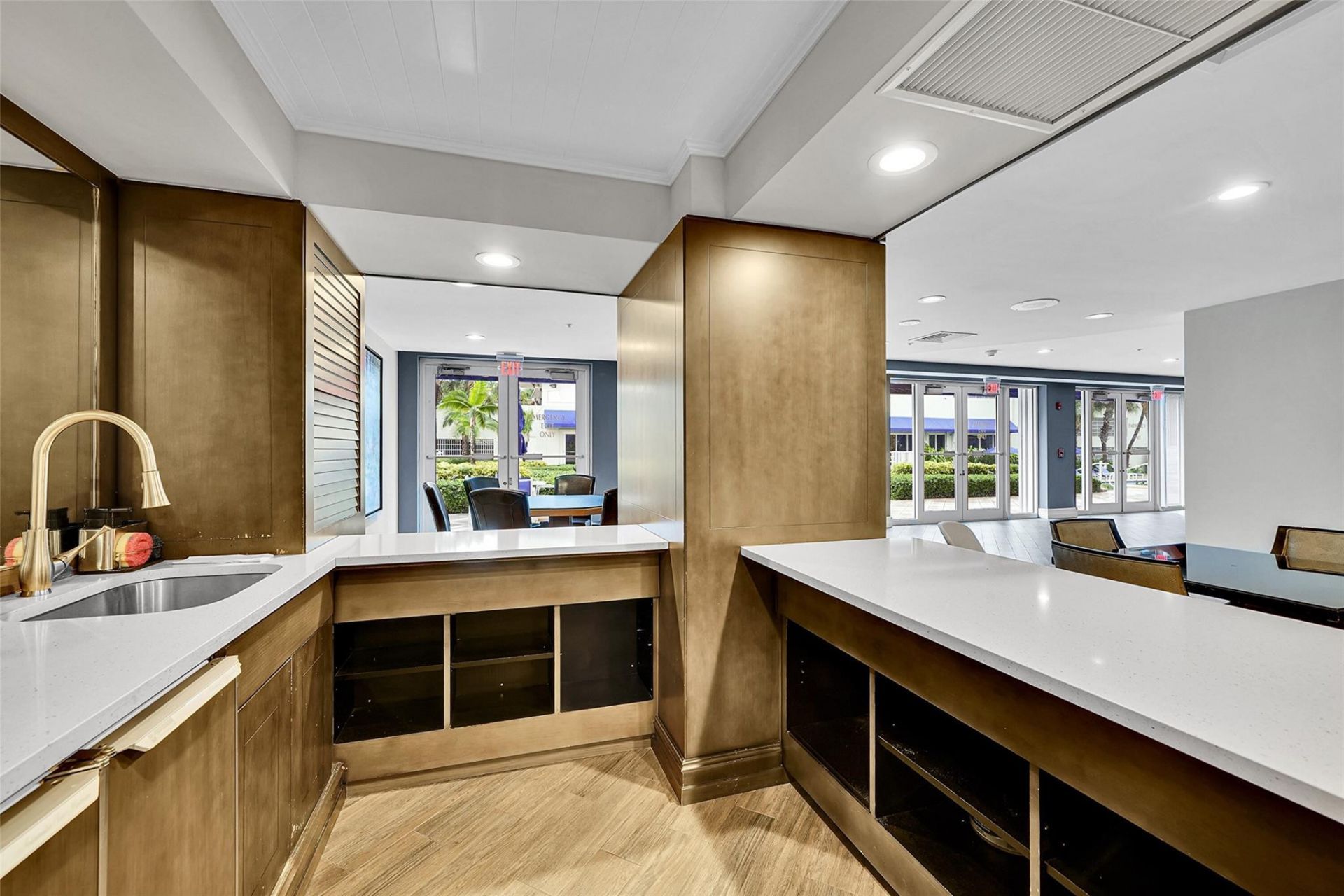 6001 N Ocean Drive, Unit 403, Hollywood, FL 33019 Photo