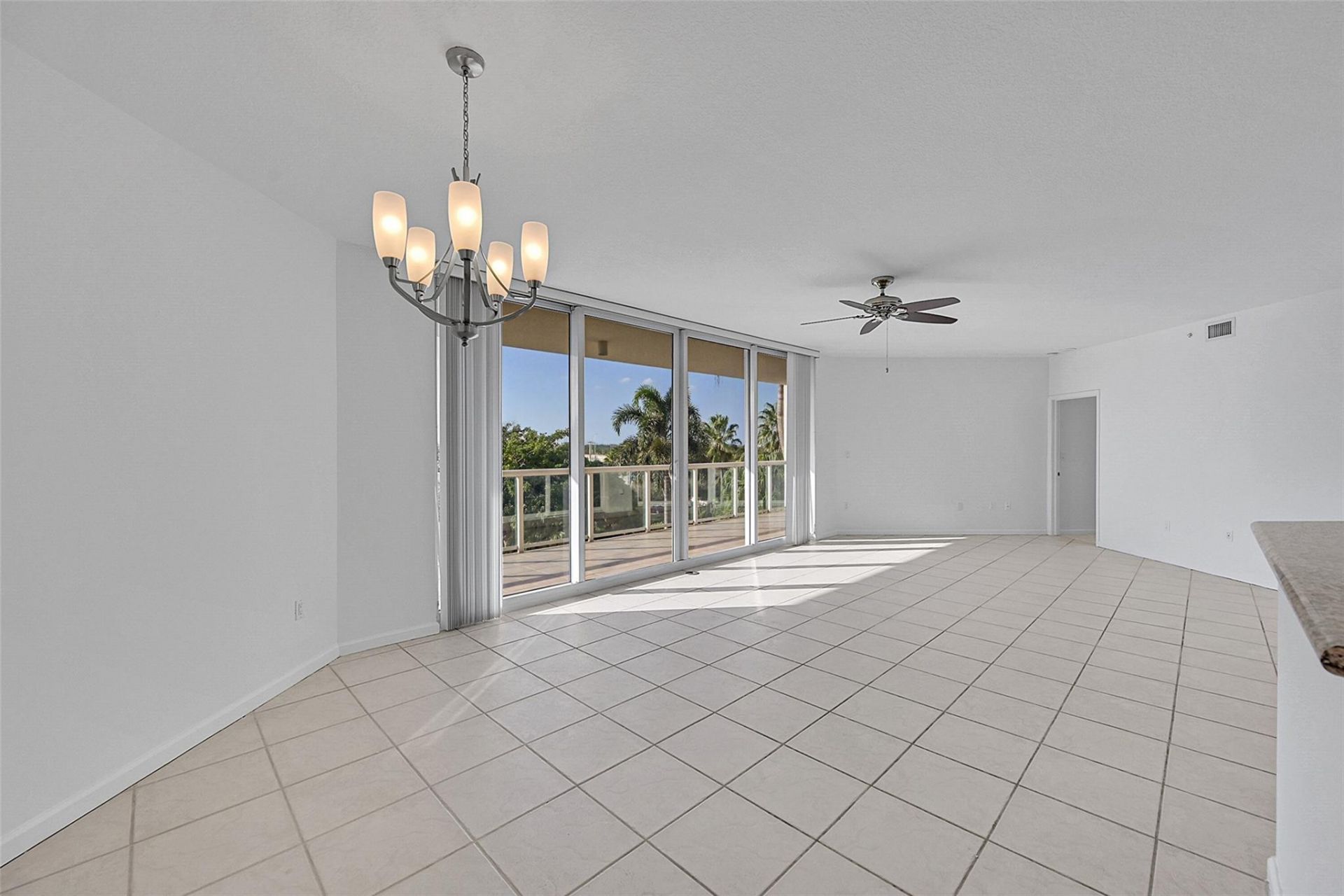 6001 N Ocean Drive, Unit 403, Hollywood, FL 33019 Photo