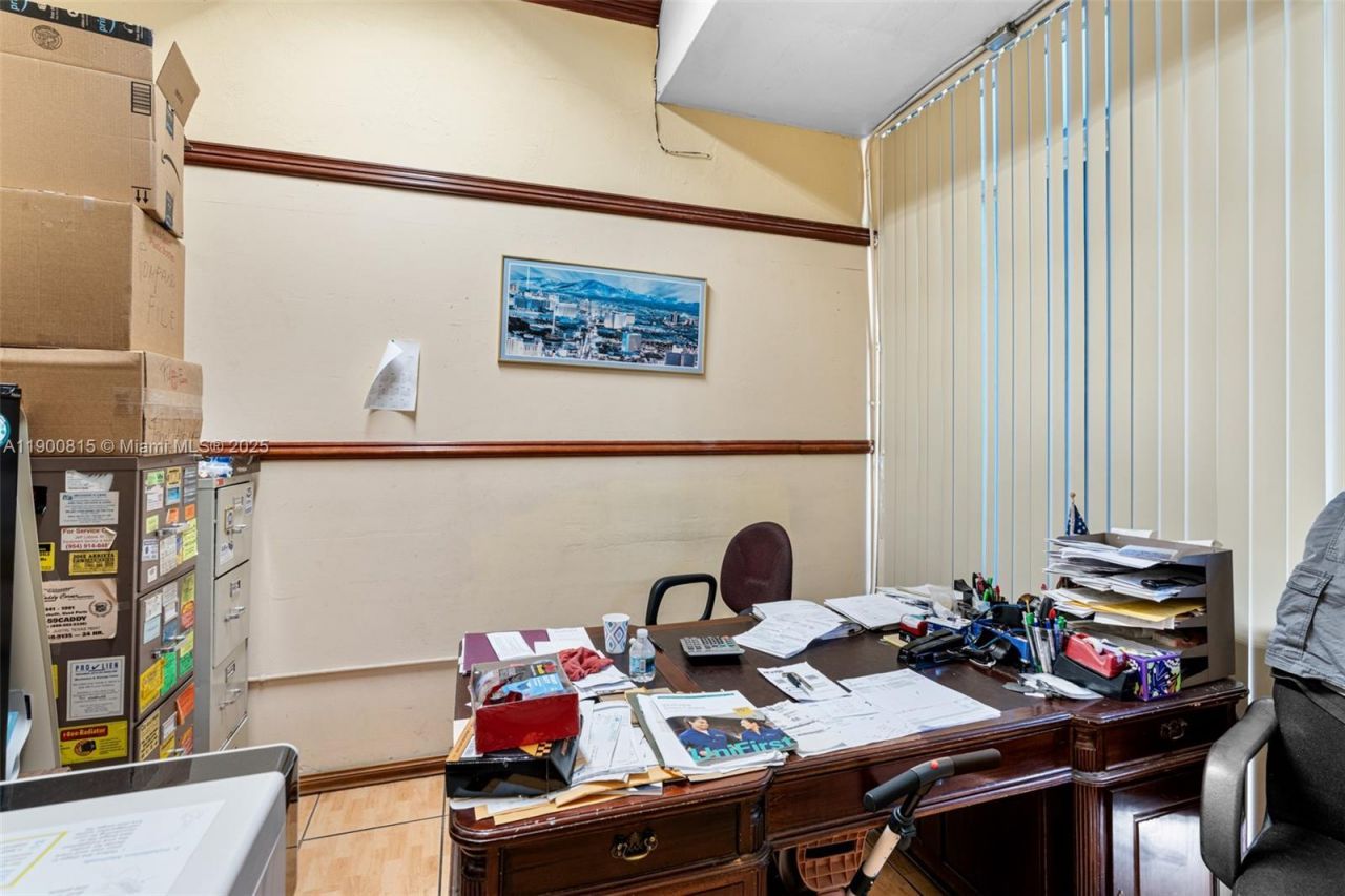 3771 Bird Rd, Miami, FL 33146 Photo