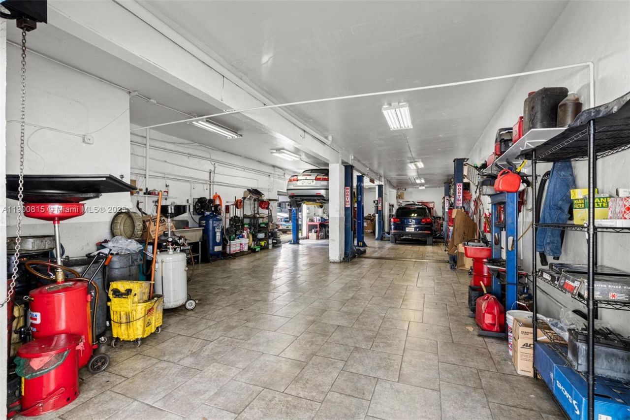 3771 Bird Rd, Miami, FL 33146 Photo