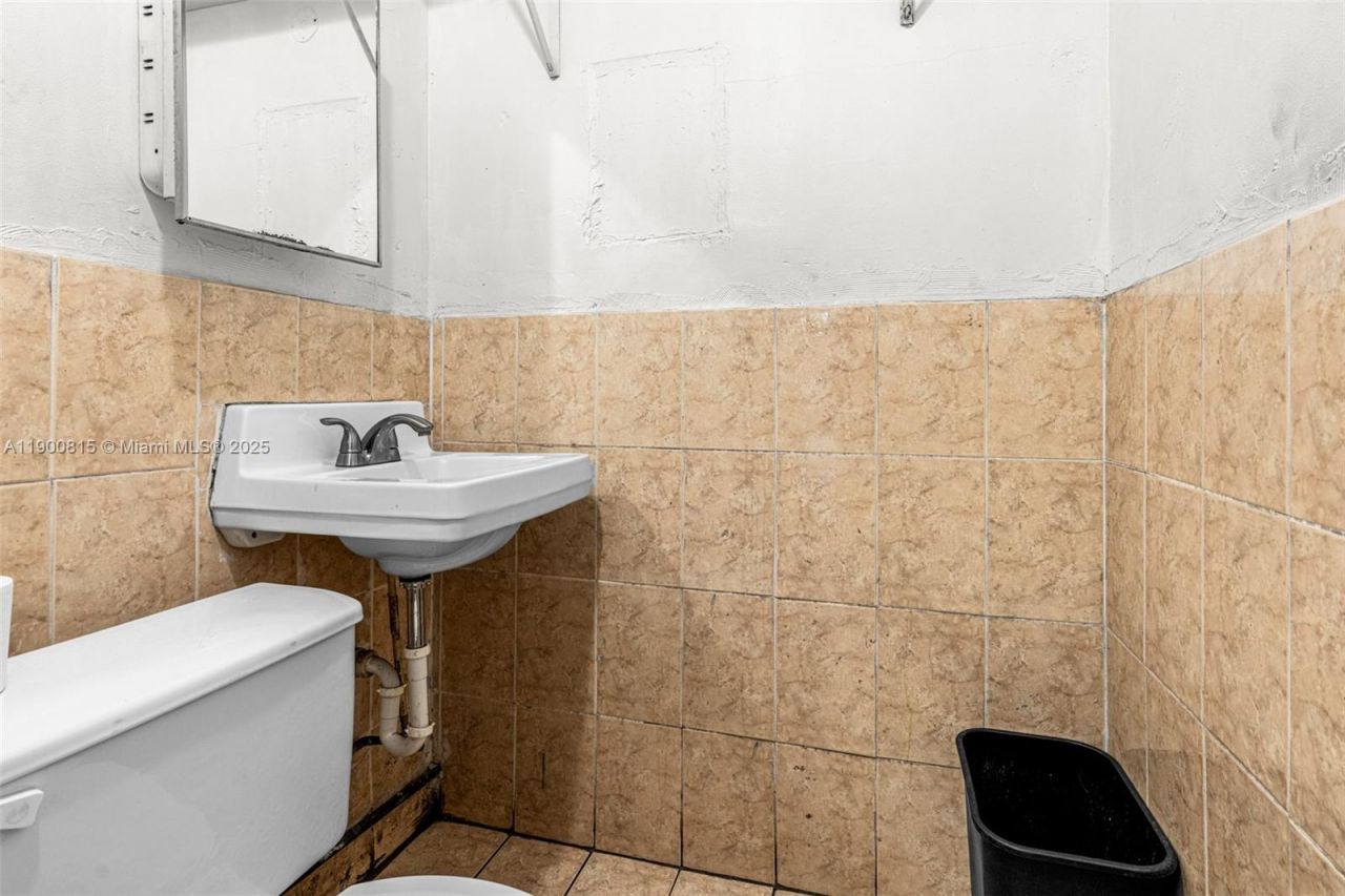 3771 Bird Rd, Miami, FL 33146 Photo