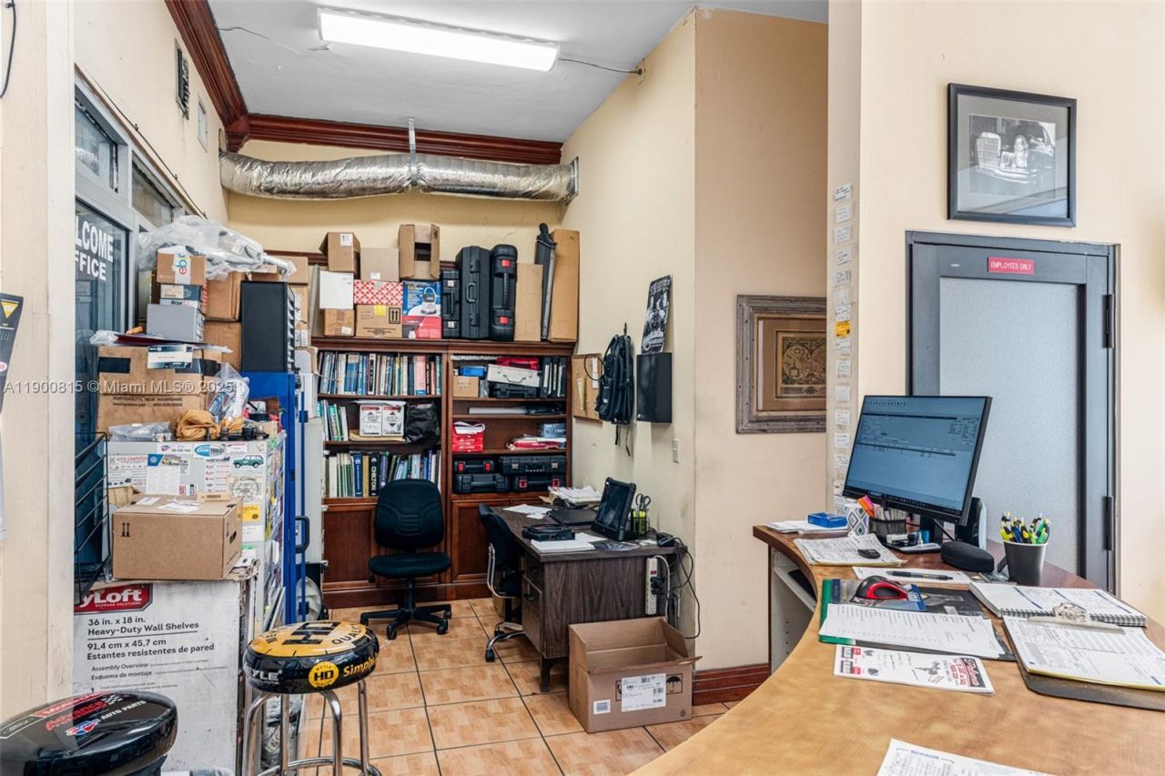 3771 Bird Rd, Miami, FL 33146 Photo