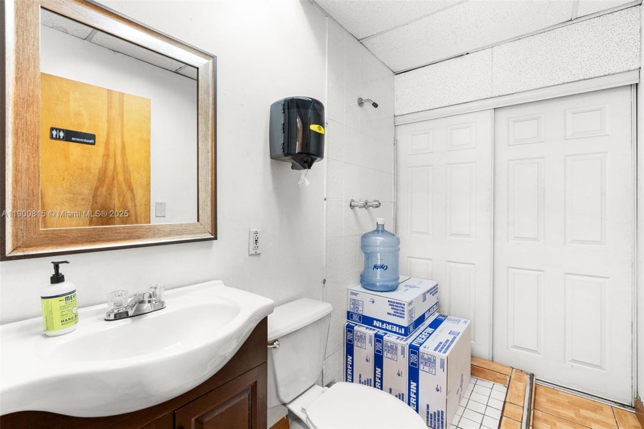 3771 Bird Rd, Miami, FL 33146 Photo