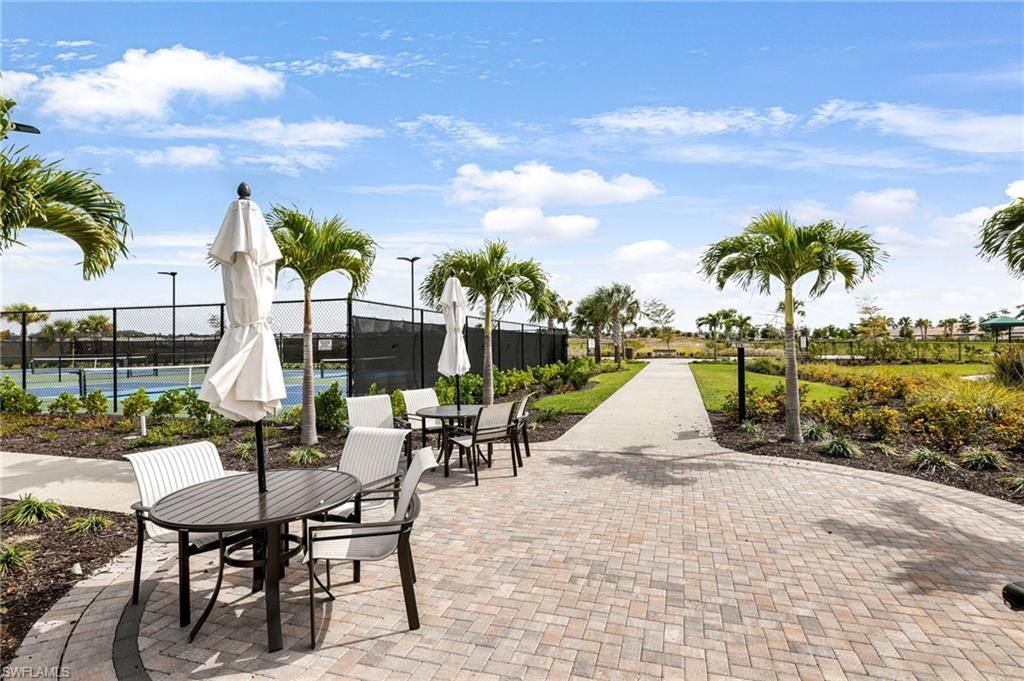 11694 Canal Grande Dr, Fort Myers, FL 33913 Photo