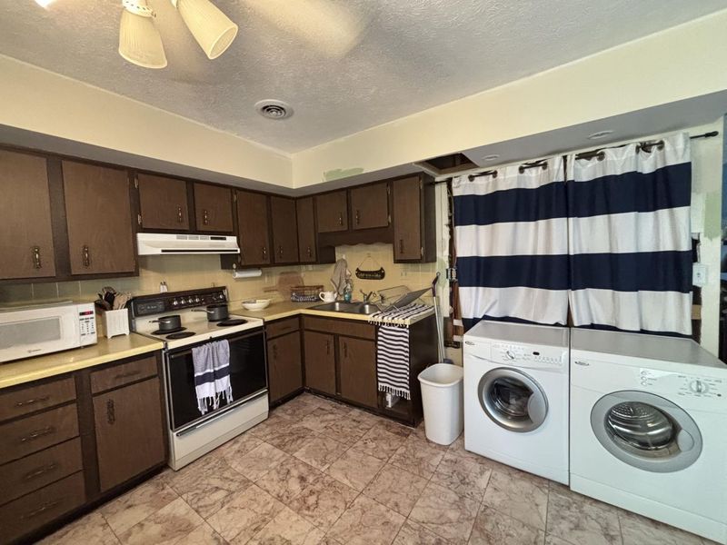 222 Warren Avenue, Unit 3, Russells Point, OH 43348 Photo 12