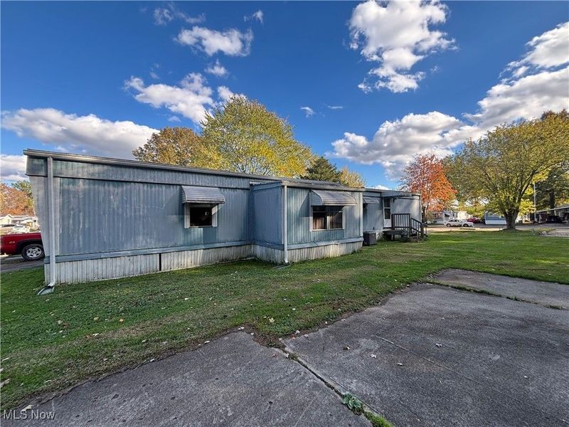 57 Redwood Drive, Beloit, OH 44609 Photo 4