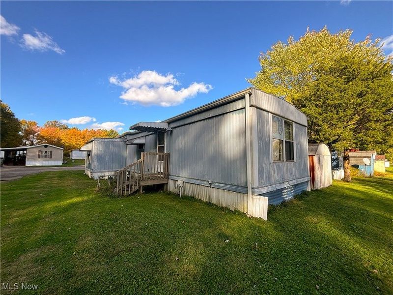 57 Redwood Drive, Beloit, OH 44609 Photo 5